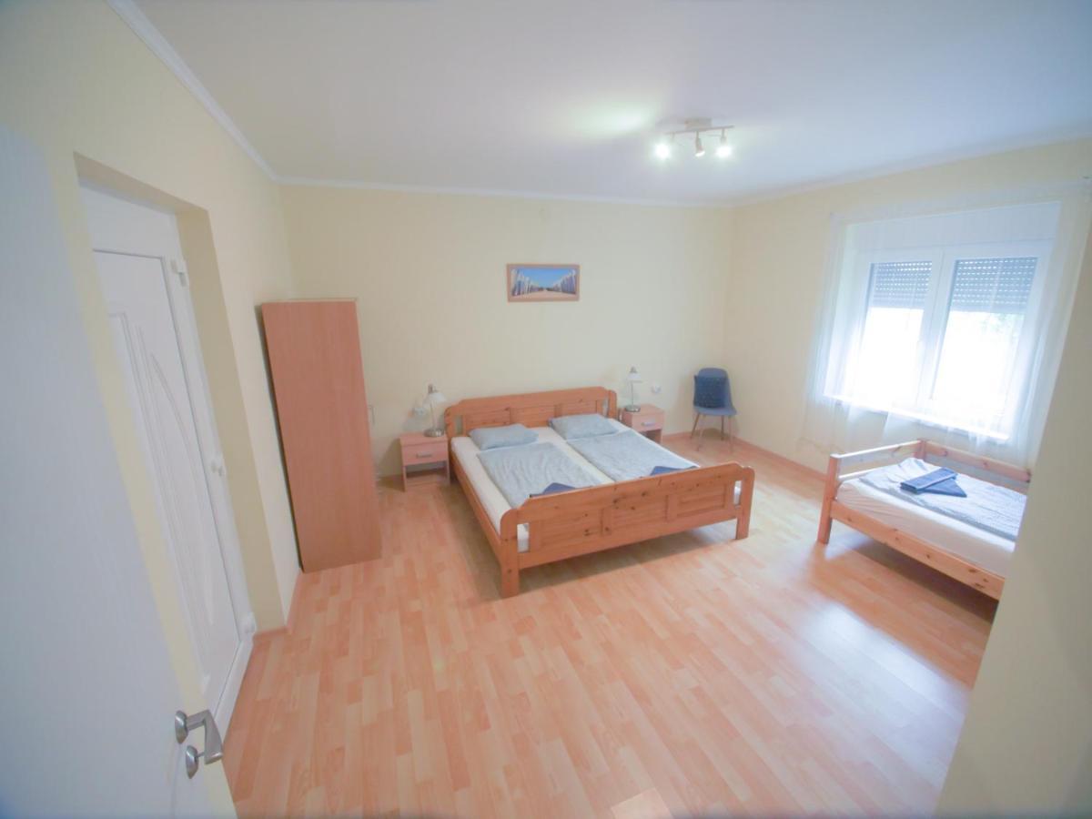 Apartamento Estike Balatonlelle Exterior foto