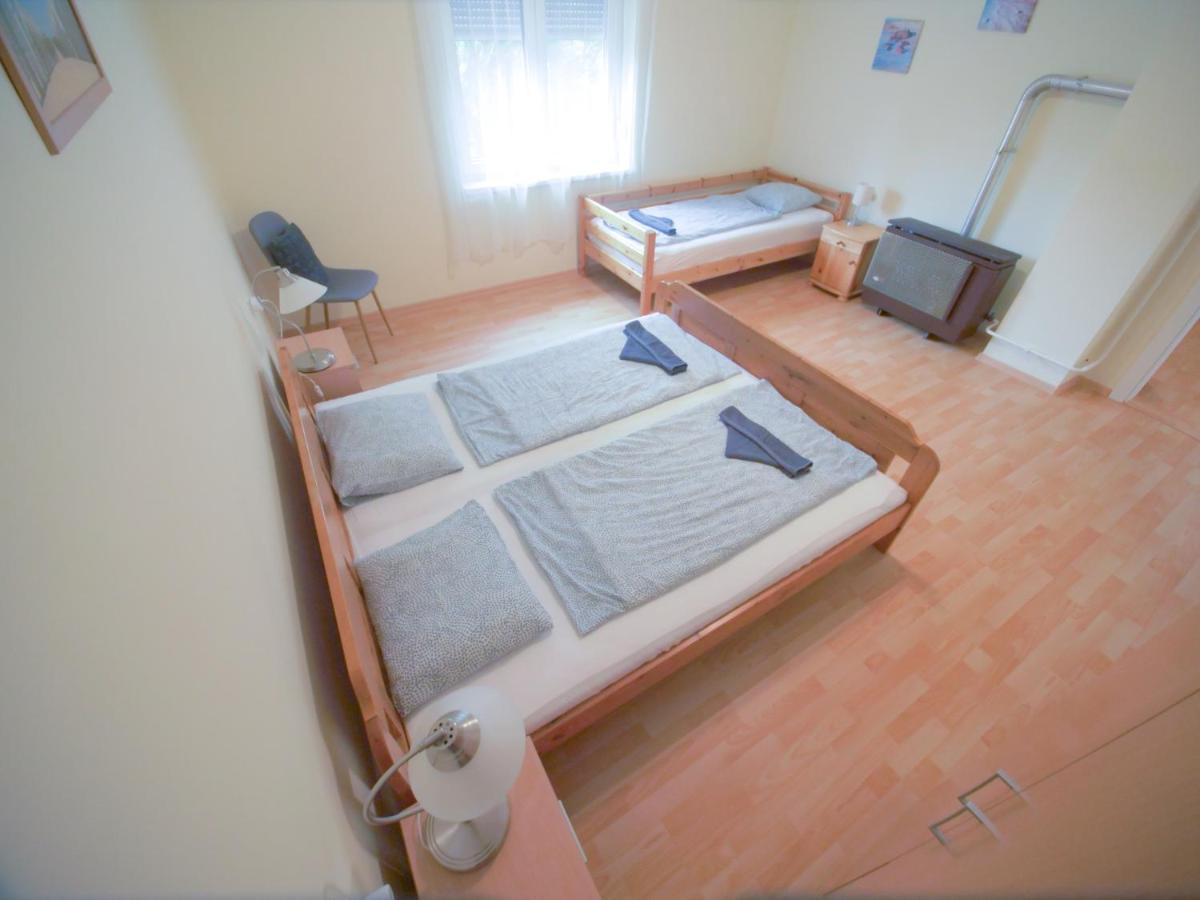 Apartamento Estike Balatonlelle Exterior foto