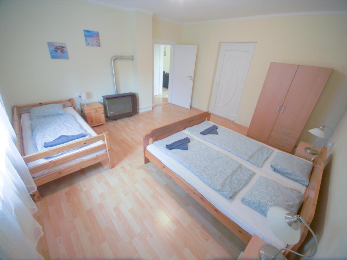 Apartamento Estike Balatonlelle Exterior foto